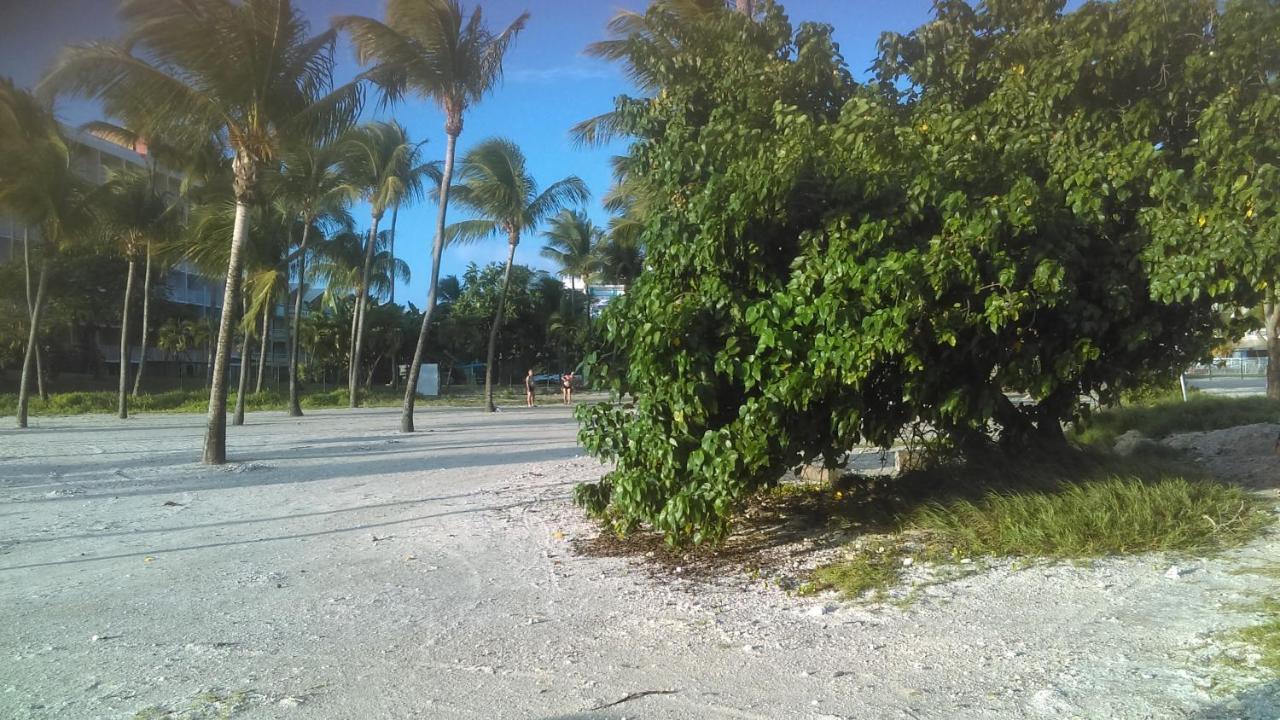 La Kaz Du Lagon Le Gosier  Luaran gambar