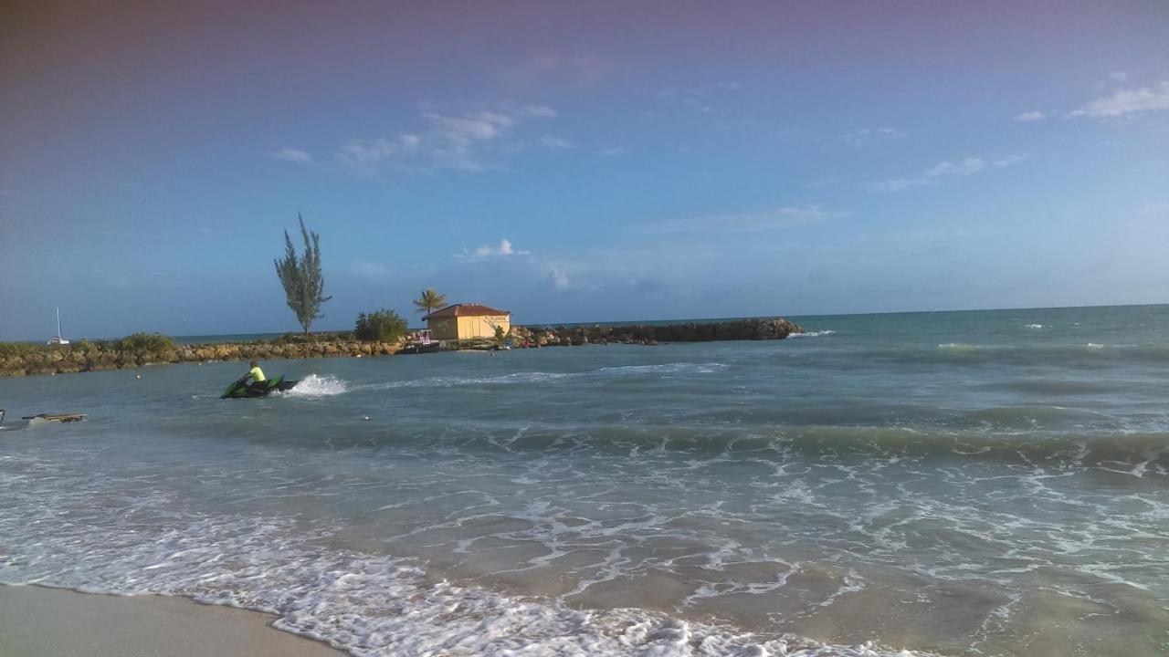 La Kaz Du Lagon Le Gosier  Luaran gambar